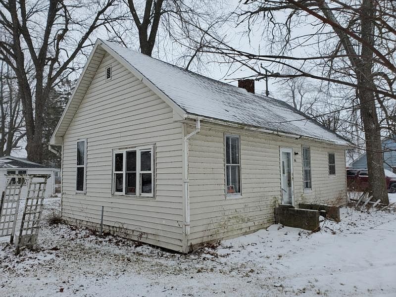 1839 S Grove St, Sebewaing, MI 48759 | Zillow