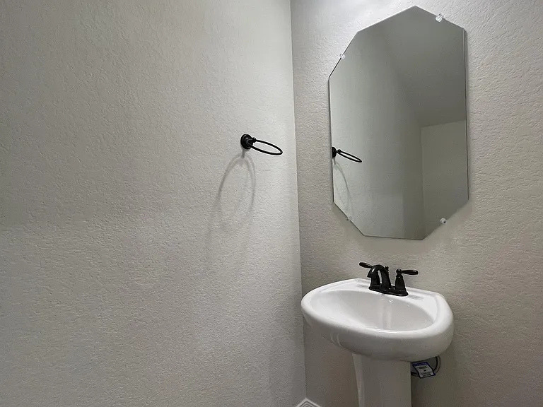 7618 Agave Bnd #101 — Photo 11