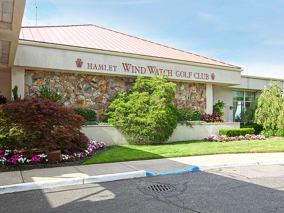 3rd image of 75 Hamlet Dr