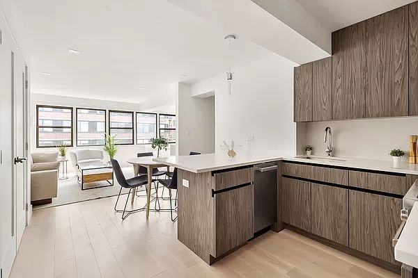 1st image of 333 E 75th St APT 5C