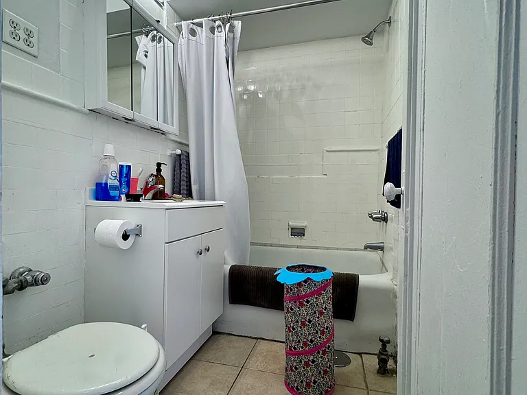 3734 N Pine Grove — Photo 22