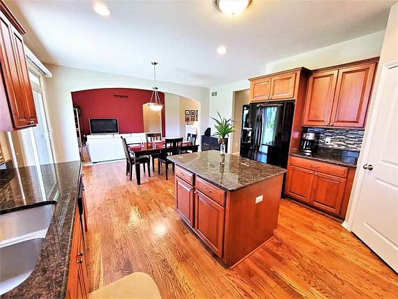 4th image of 43605 Harlequin Ln
