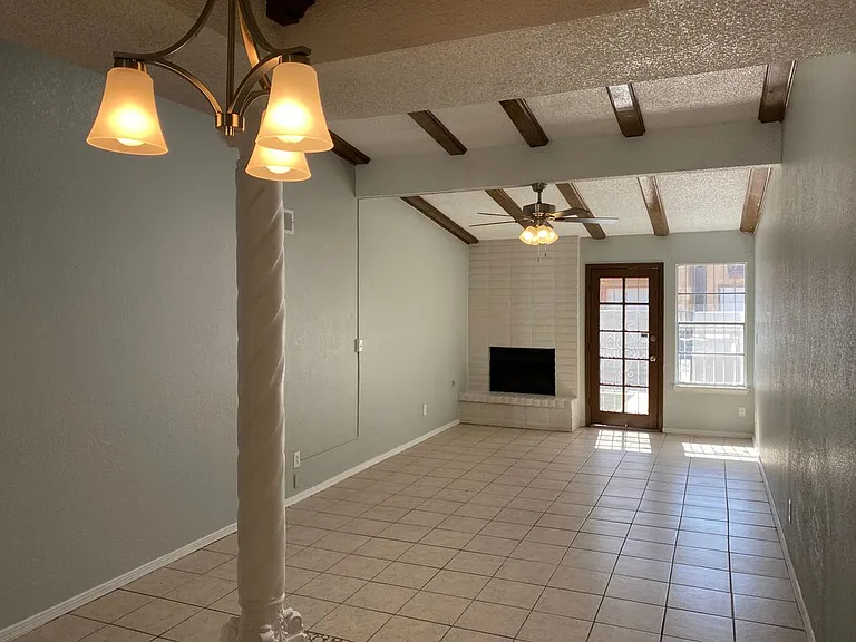3109 Wayside St #B — Photo 6