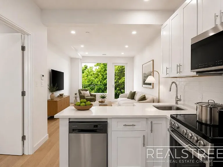 1469 Dean St #2B — Photo 1