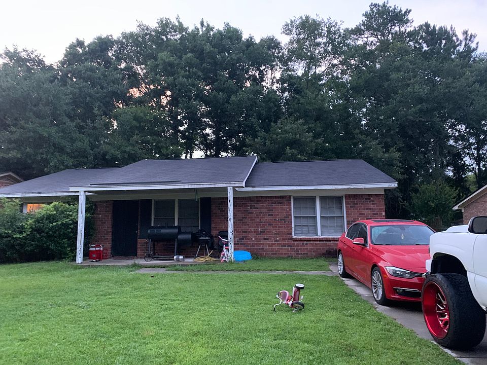 1st image of 107 Susan Dr #B
