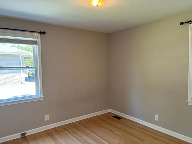 231 Alfred Dr — Photo 7