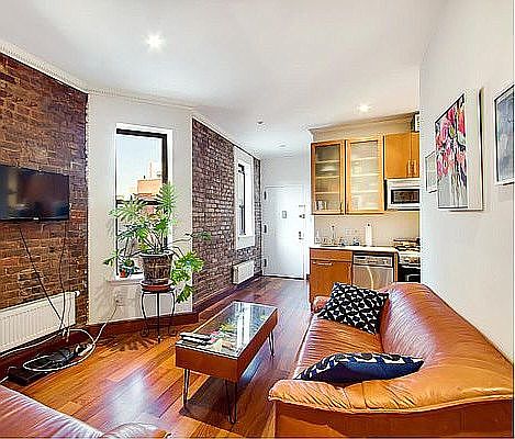 1st image of 253 Elizabeth St APT 3R