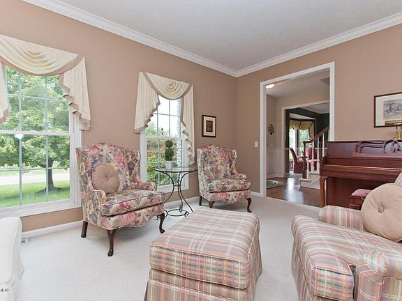 2nd image of 5100 Abbeydale Dr SE