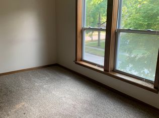 421 S Lansing St APT 3, Mount Pleasant, MI 48858