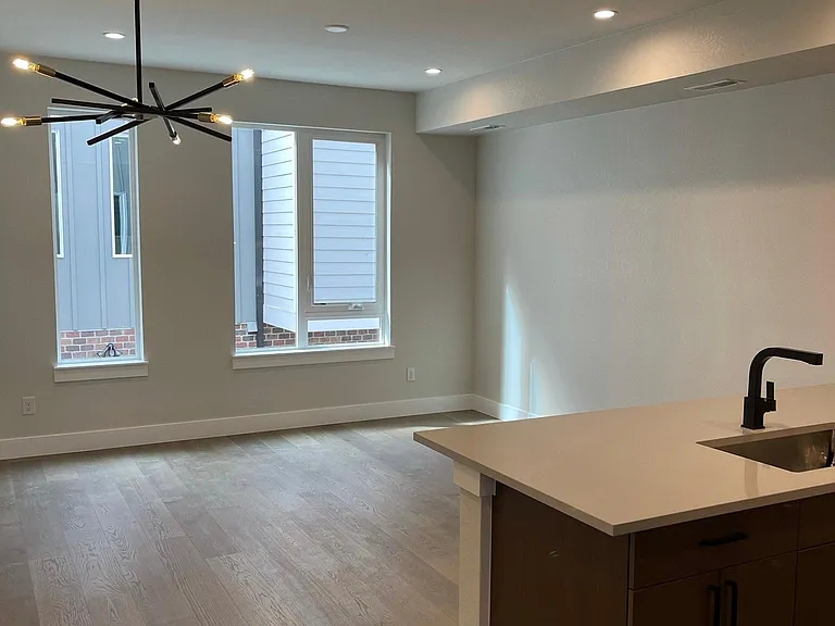 3521 S Emerson St #C — Photo 5