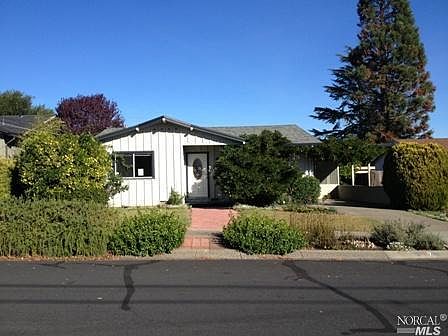 1st image of 2774 Idaho St
