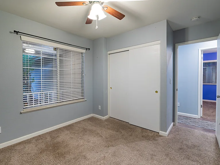 2834 Mitchell Ave — Photo 15