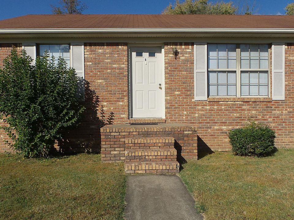 Front exterior view of property