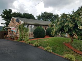 553 Holiday Rd, Vinton, VA 24179