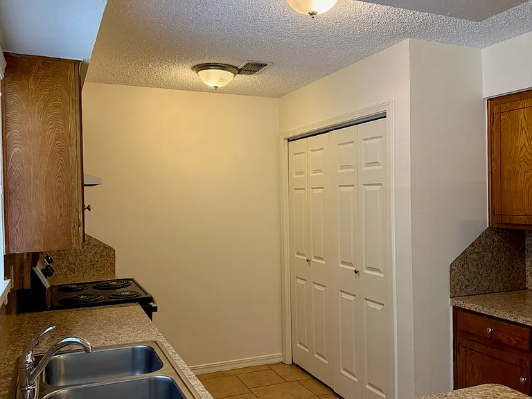 404B Fawn Trl #B — Photo 2