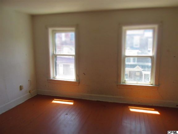 3rd image of 1208 Walnut St