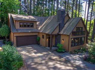 2886 Upper Dr, Lake Oswego, OR 97035