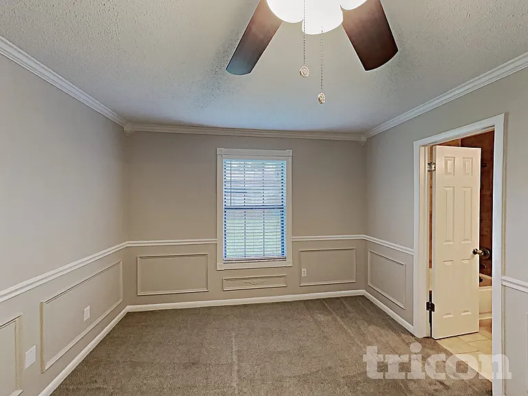 4324 Queensway Dr — Photo 21