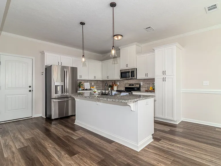 4831 Fairmont Dr — Photo 13