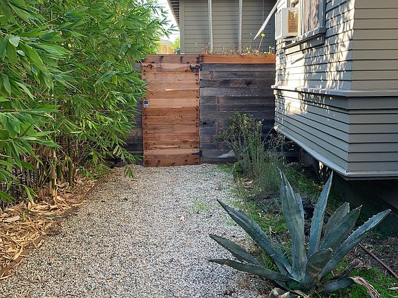 2nd image of 2725 Dalton Ave