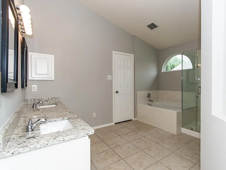 1413 Gordon Dr — Photo 11