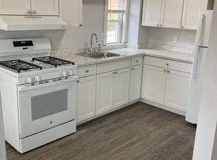 1 Saint Paul St #3, Blackstone, MA 01504