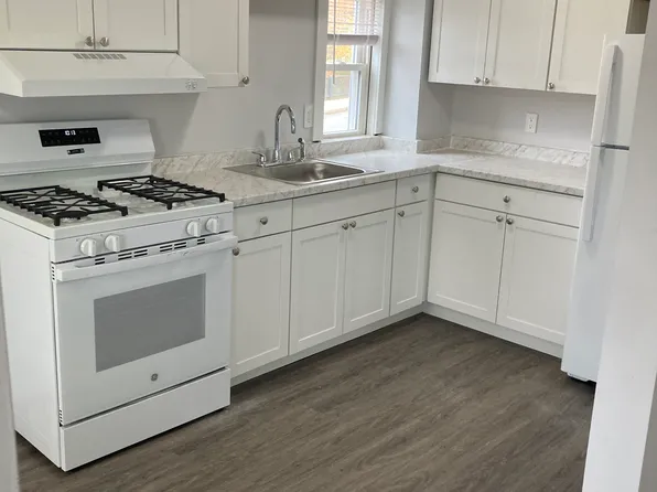 1 Saint Paul St #3, Blackstone, MA 01504