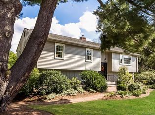 11 Hale Rd, Portland, CT 06480