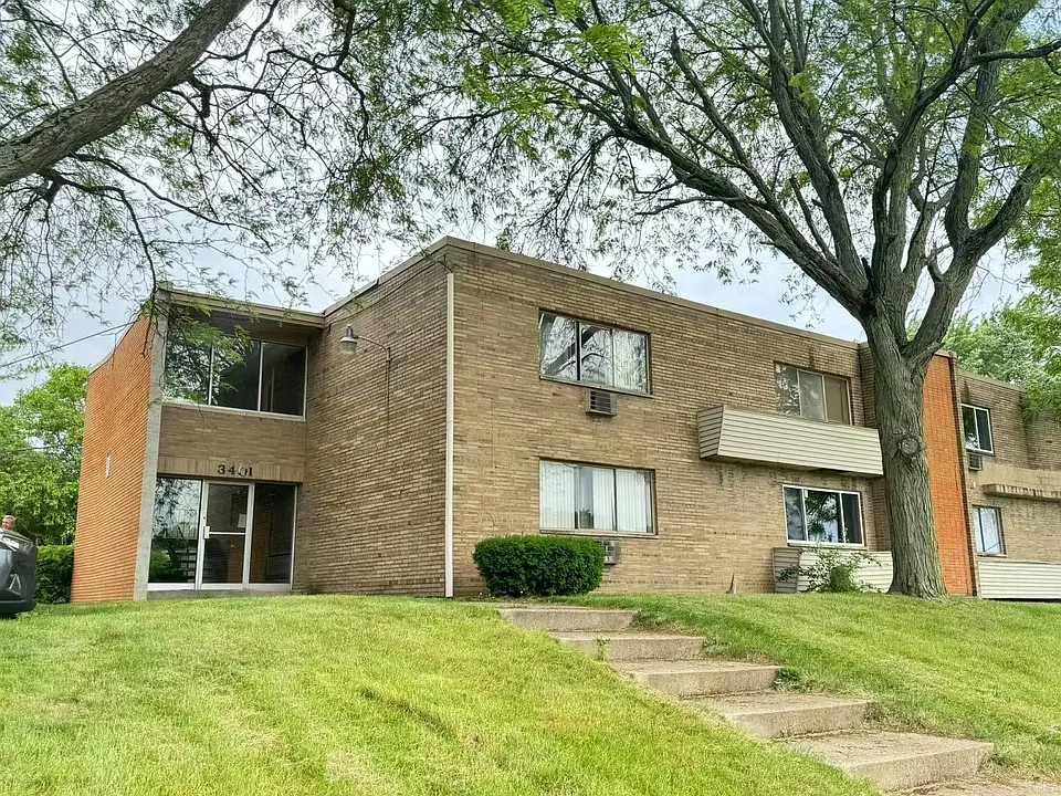 3401 Woodman Dr #209
