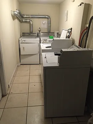 Rented by Elite NY Holdings | media 68