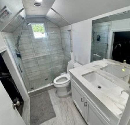 5th image of 166 Lafayette St