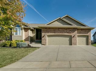 3302 N Lake Ridge St, Wichita, KS 67205