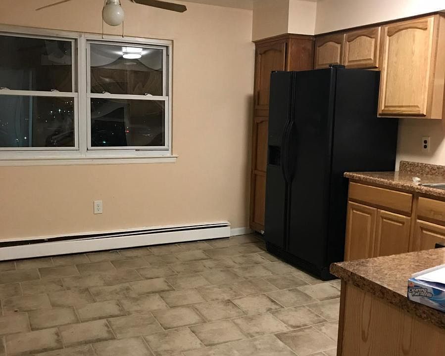 1st image of 107 Lewis St #2