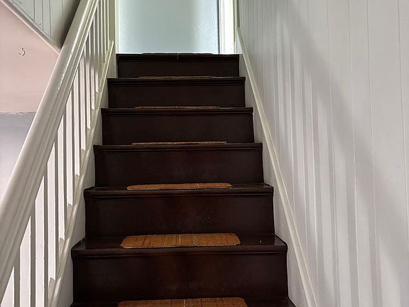 4th image of 753 Lincoln Ave