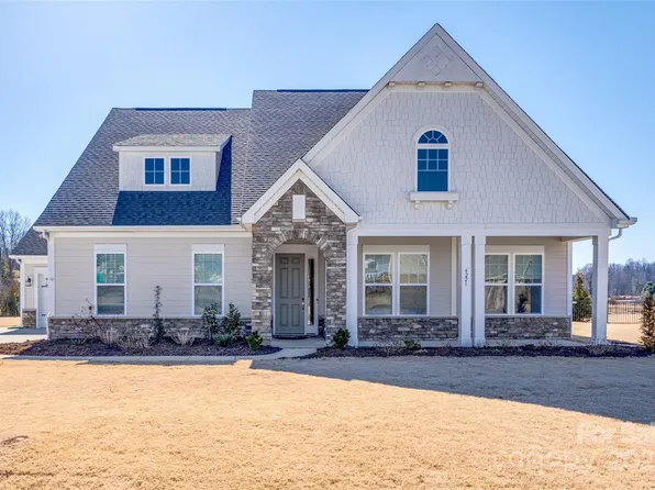 4221 Maggie Springs Way, Clover, SC 29710