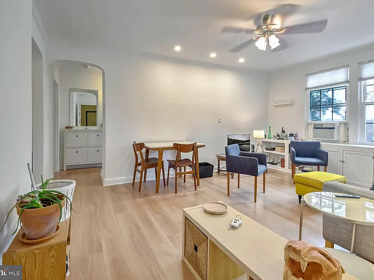 2803 Cortland Pl NW #205 — Photo 3