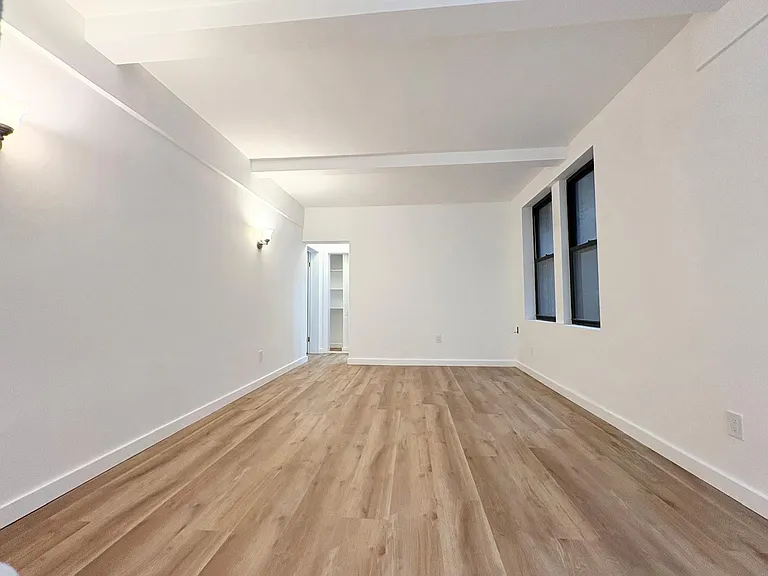 74 W 68th St #4F — Photo 3