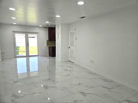 3rd image of 13520 SW 64th Ln #13522