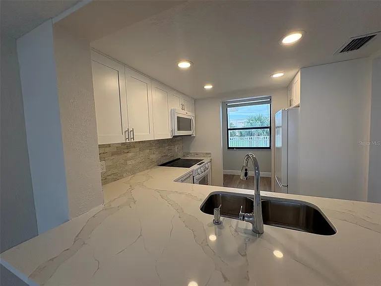 250 Woodette Dr #A — Photo 9