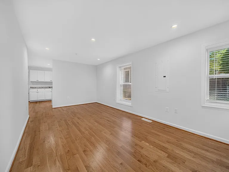 3214 Dubois Pl SE #1 — Photo 4