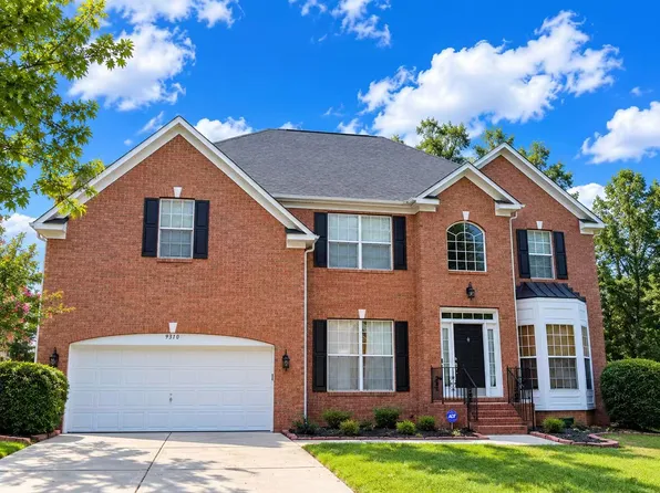 9310 Autumn Applause Dr, Charlotte, NC 28277