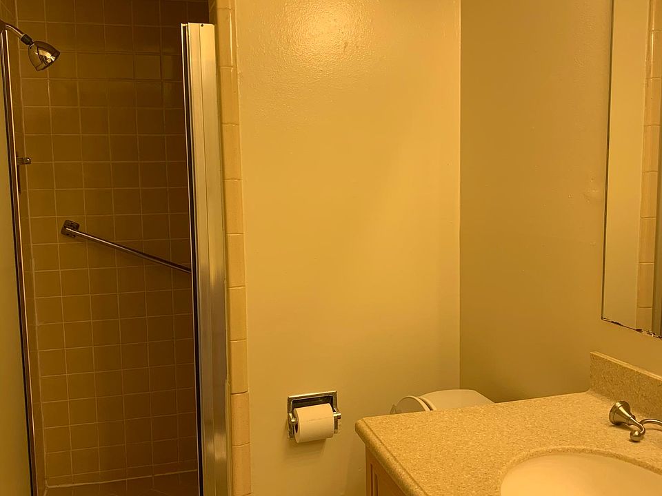 1st image of 535 Larkspur Plaza Dr #12