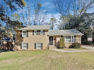 5725 Ruth Dr, Charlotte, NC 28215