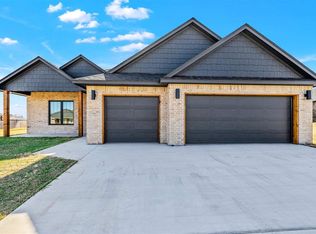 5867 Tadpole Dr, Elgin, OK 73538