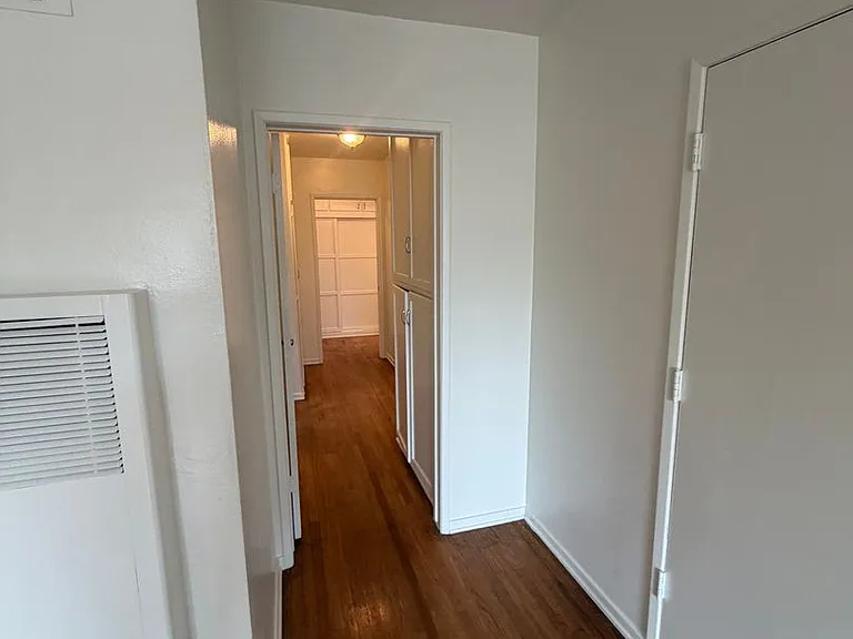 3050 E 2nd St — Photo 35