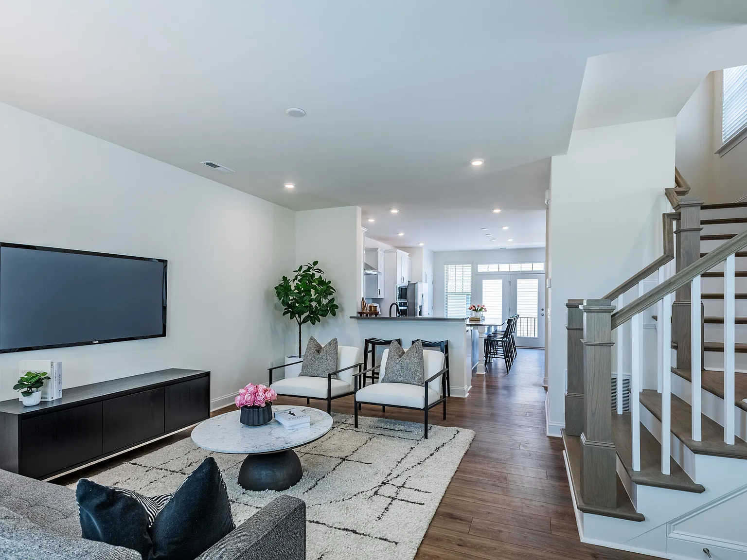 Abode at Greenway — Photo 2