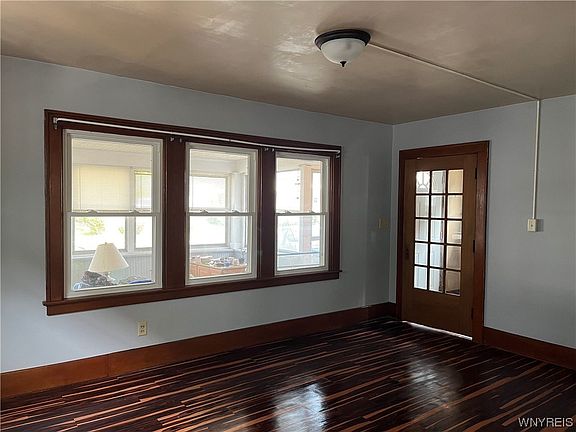 5th image of 4 Union St