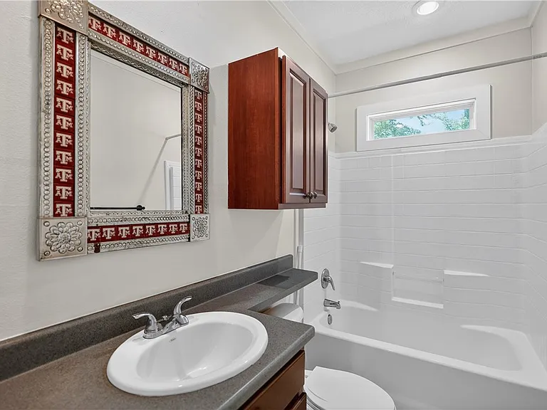 5448 Raymond Stotzer Pkwy — Photo 12