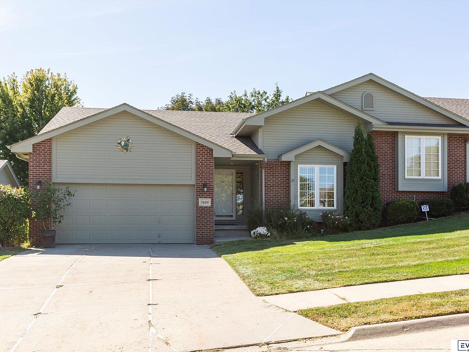 1st image of 5109 Lakecrest Dr