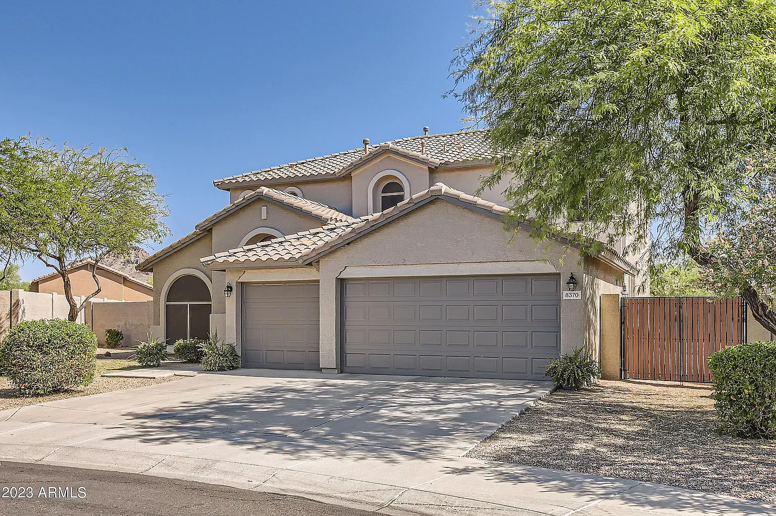 W Spur Dr, Peoria — Photo 1